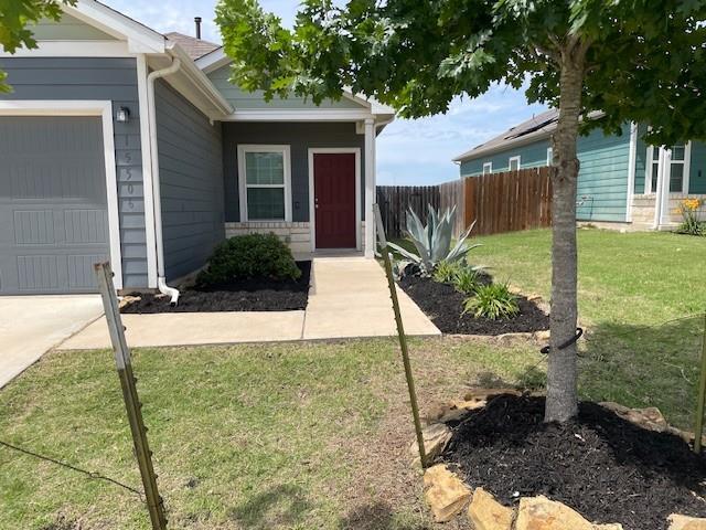 Building Photo - 15506 Sweet Mimosa Dr