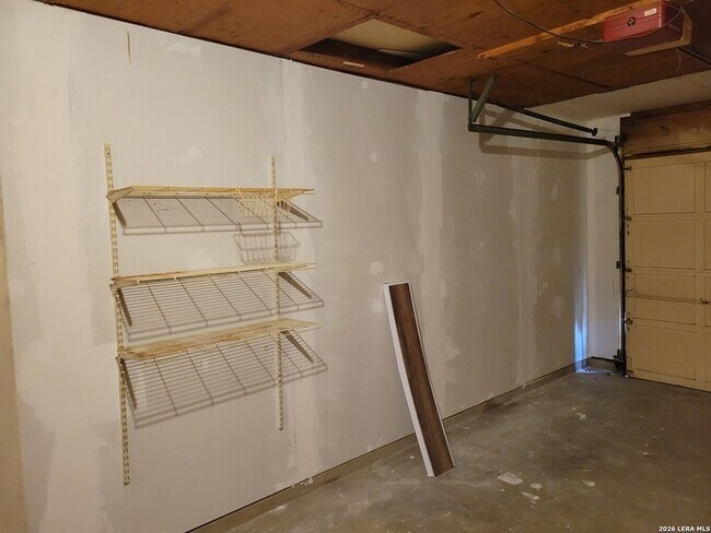 Building Photo - 5405 Borchers Dr