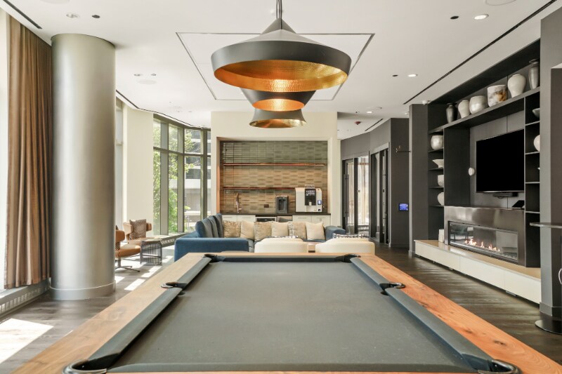 Building Photo - 481 E Waterside Dr