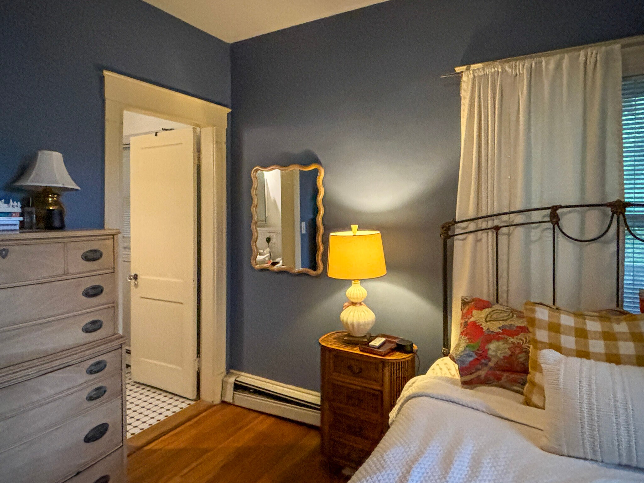 Bedroom 1 - 7 Austin Park