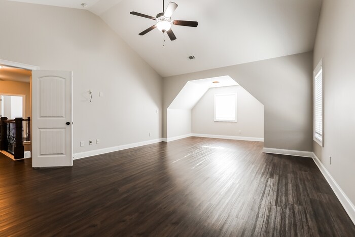 Building Photo - 103 Cattail Ct