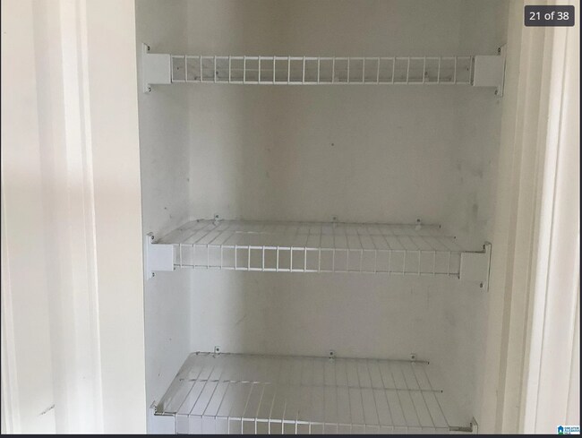 Building Photo - 516 Reading Ln