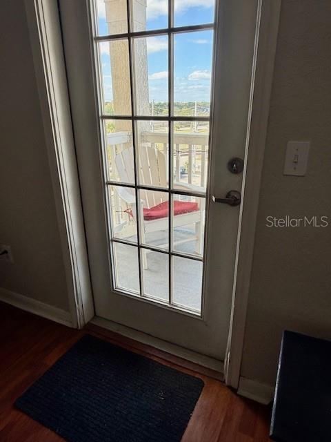 Building Photo - 860 N Orange Ave