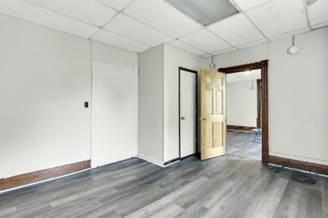 Building Photo - 413 Forest Ave