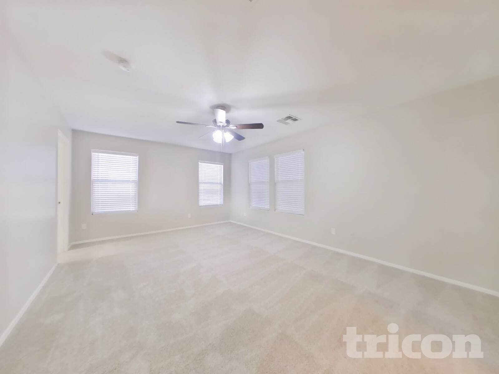 Building Photo - 26011 N Sandstone Way