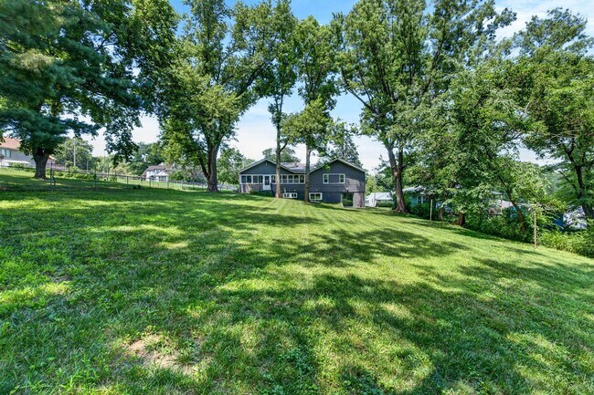 Building Photo - 7629 Pinkney St