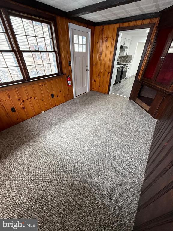 Building Photo - 109 N Main St