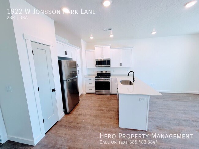 Building Photo - Gorgeous Lehi Townhome!!!