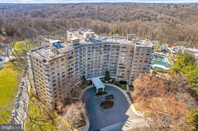 Building Photo - 1600 Hagys Ford Rd N