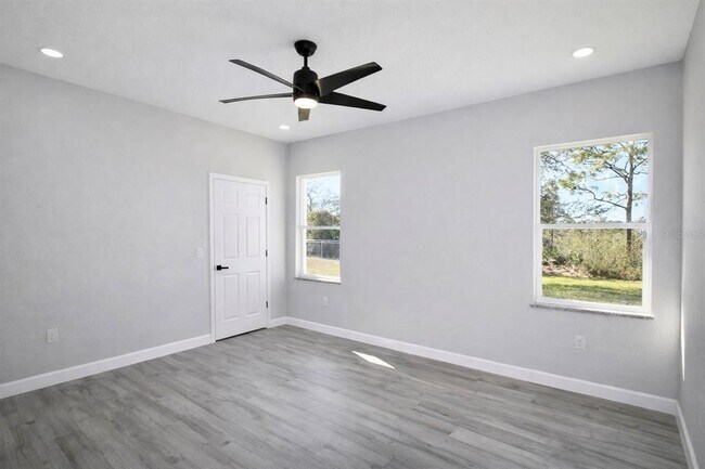Building Photo - 4625 Cortez Blvd