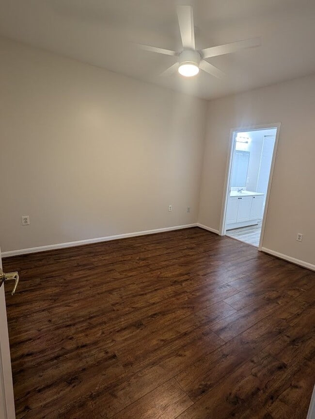 Building Photo - Palazzo at Park Center Top floor 2 bedroom...