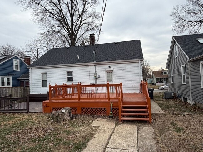 Building Photo - 1707 N Charles St