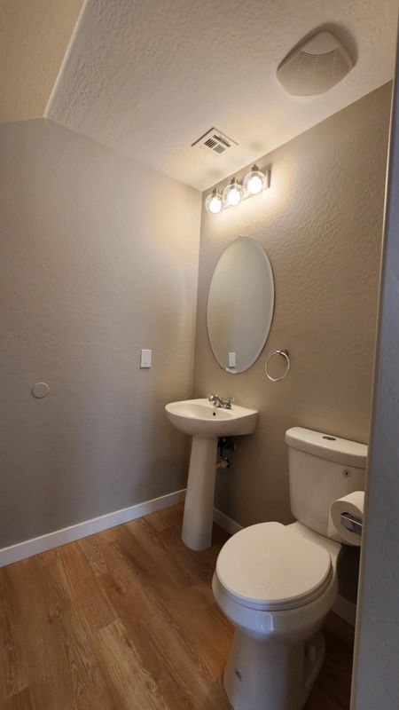 Building Photo - 41393 W Capistrano Dr