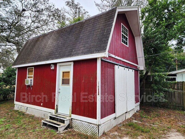 Building Photo - 2552 Chancery Dr