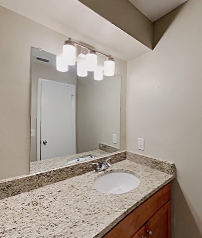 Building Photo - 134 Carriage Hill Dr