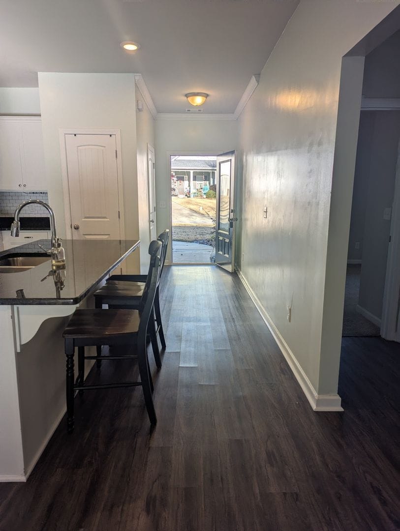 Building Photo - 385 Orchard Ln