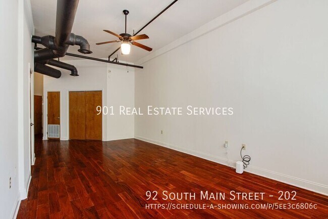 Building Photo - 92 S Main St