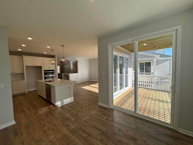 Building Photo - 20 Ladyslipper Ln