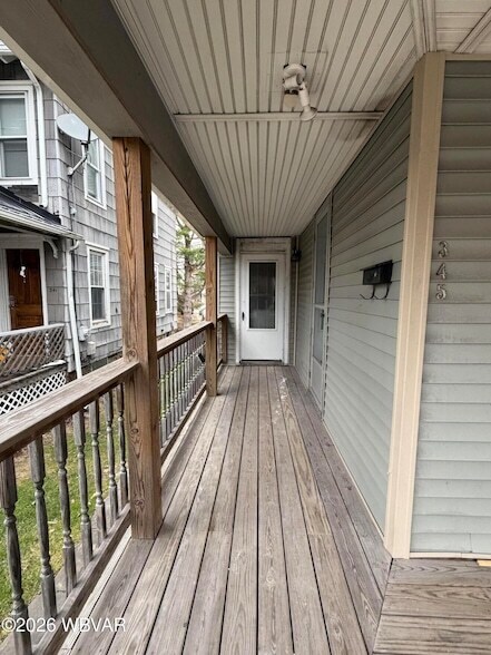 Building Photo - 345 Hastings St