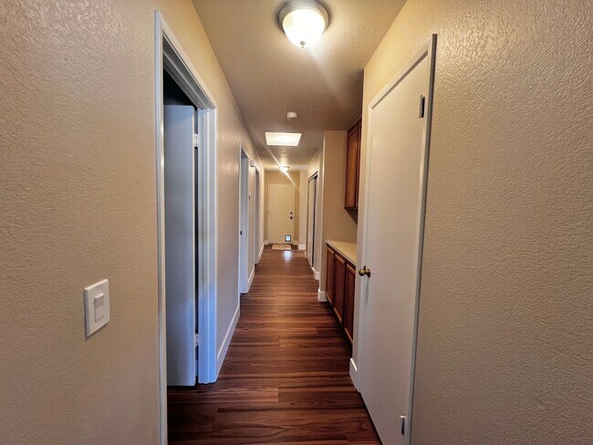 Building Photo - Recently Remodeled 3-Bedroom, 2-Bath Home ...