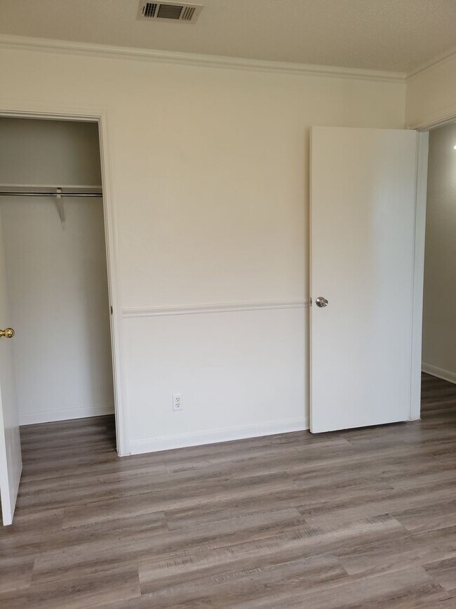 Building Photo - Cute 3bd/2ba pet friendly home in Killeen!