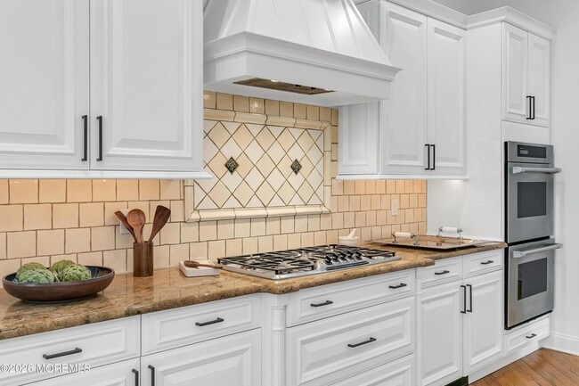 Building Photo - 619 Beacon Blvd