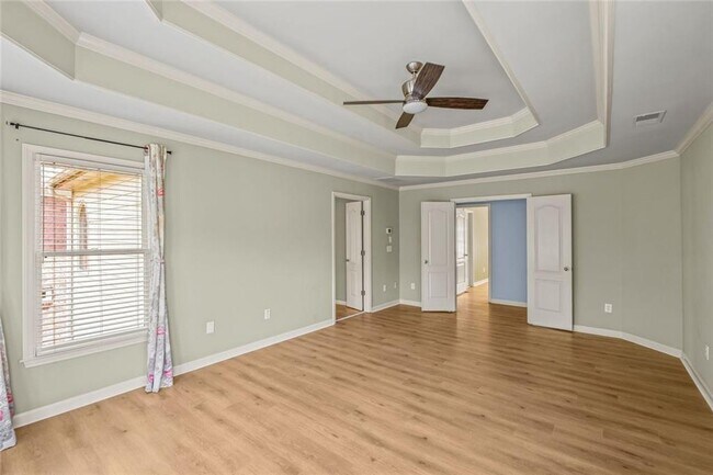 Building Photo - 12857 Waterside Dr