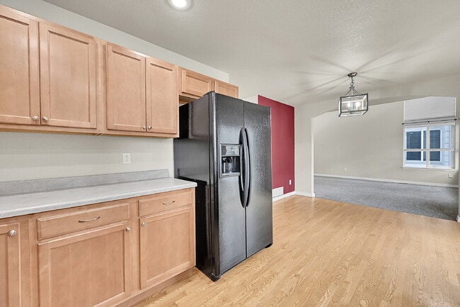 Building Photo - $2,200.00 - 3 Beds, 2.5 Baths, Single Fami...