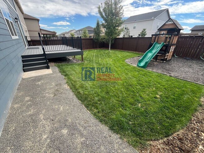 Building Photo - 2494 Wren Dr