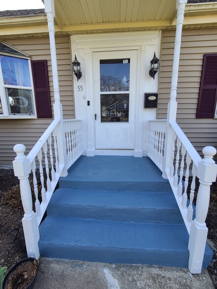 Front entrance - 55 Newport Ave