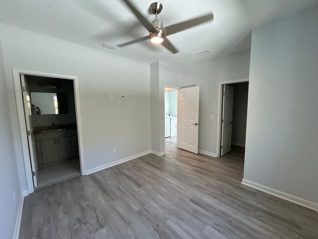 Building Photo - 2022 Trimble Rd