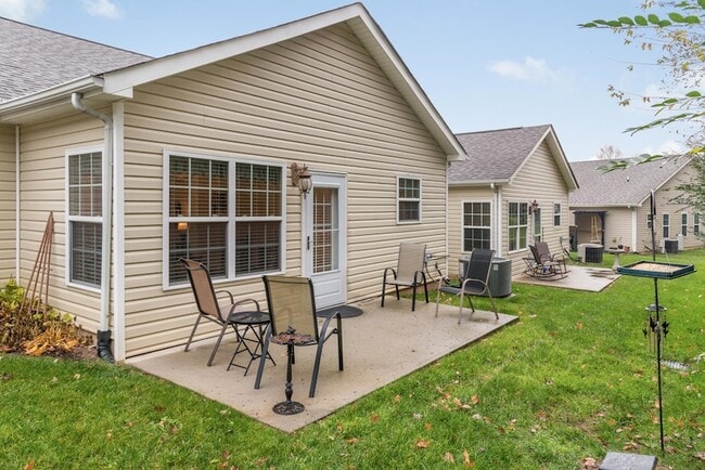 Building Photo - 5644 Mountain Oaks Ln