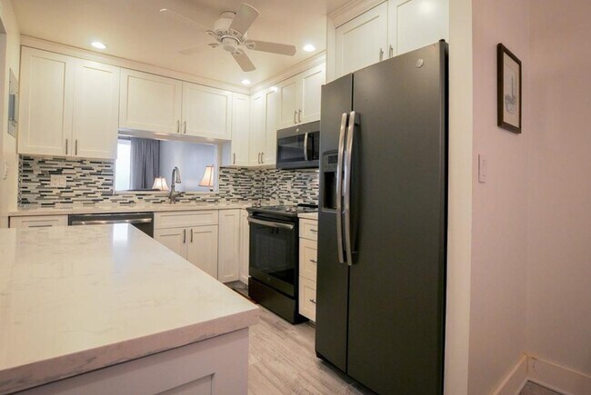 Building Photo - 777 S Federal Hwy