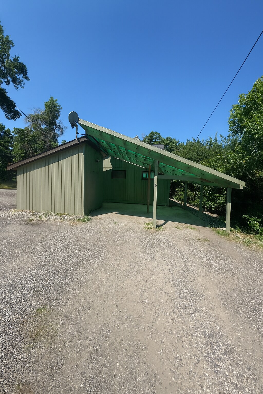 Building Photo - 434 S Black Ave