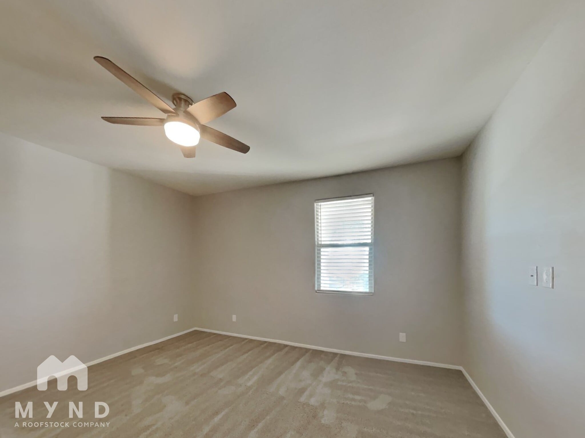 Building Photo - 22592 Via Estancia
