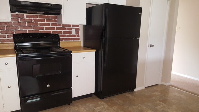 Building Photo - Spacious 3-Bedroom Townhome for Rent in Aberdeen – A Must See!