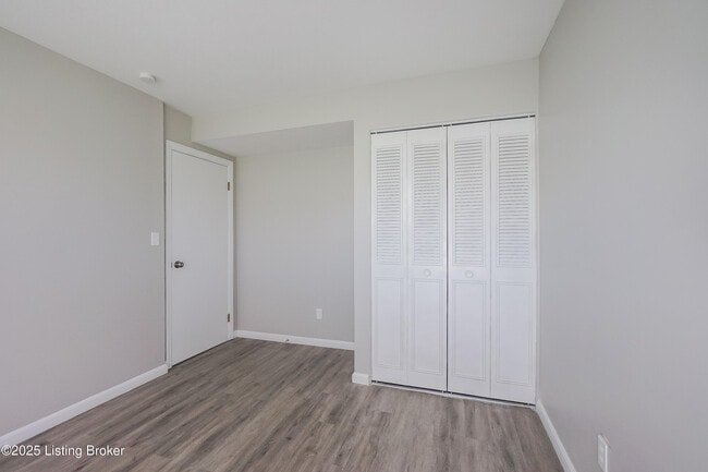 Building Photo - 4513 Cod Dr