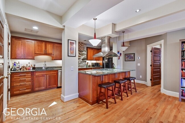 Building Photo - 841 Argonne Ave NE