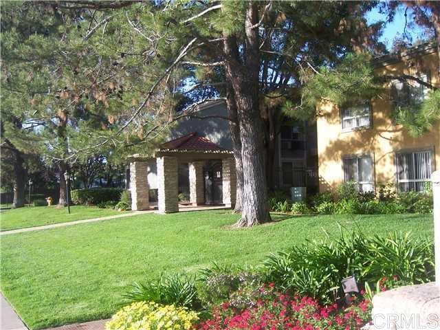 Building Photo - 1240 N Broadway