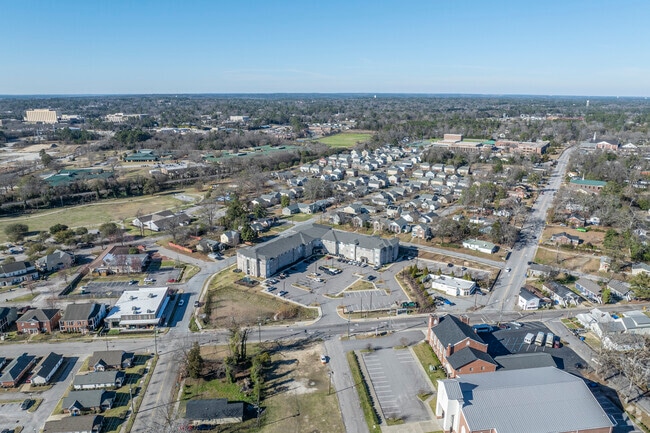Aerial Photo - The Pointe at Elmwood