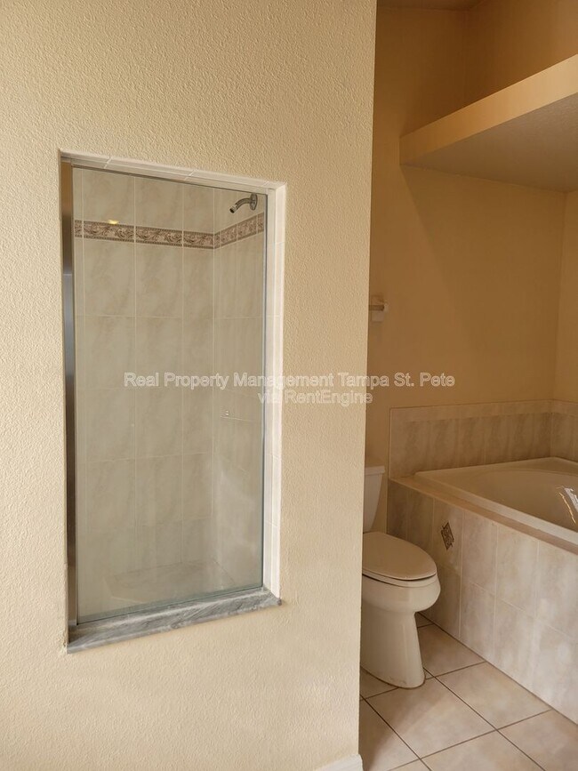 Building Photo - 1314 Avonwood Ct