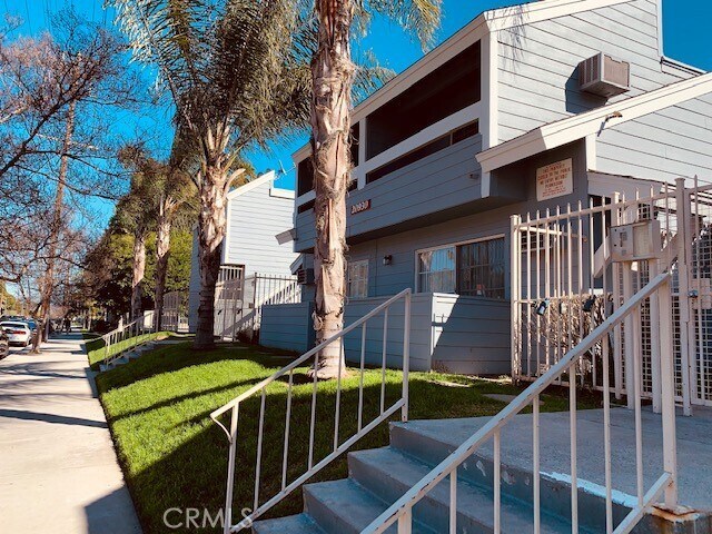 Building Photo - 20930 Parthenia St