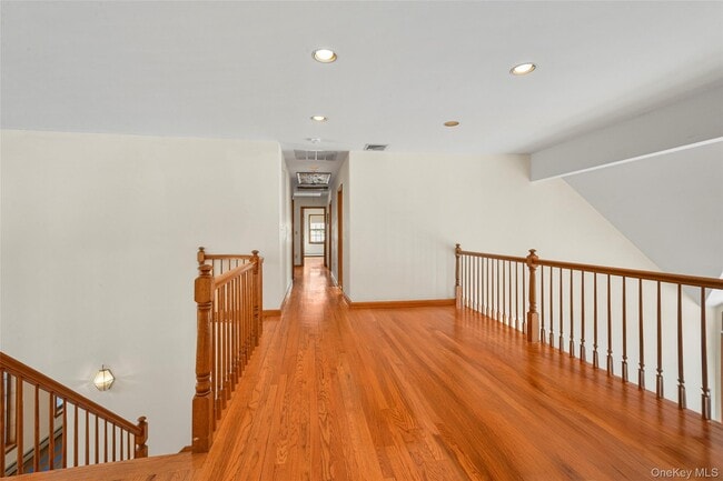 Building Photo - 50 Evergreen Row