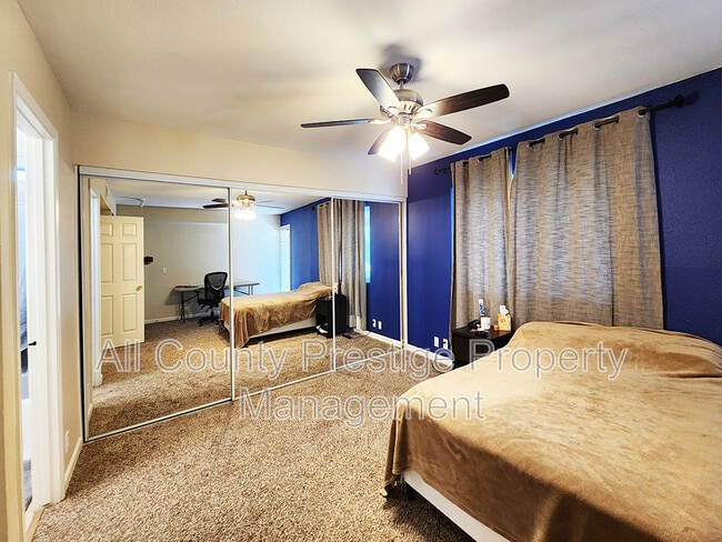 Building Photo - 4701 W Charleston Ave