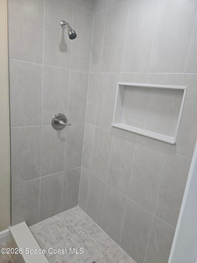 Building Photo - 189 Seawind Dr