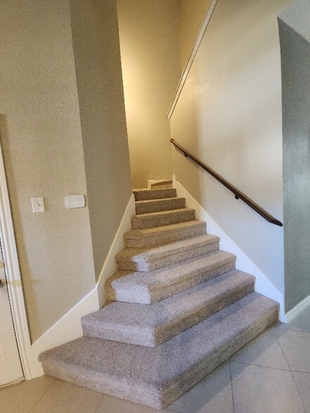 Building Photo - 1008 Raleigh Path