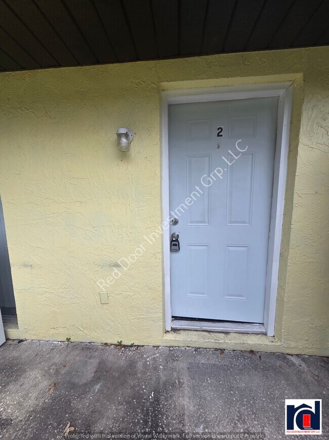 Building Photo - 2 Bedroom 2 Bath w/ Washer & Dryer~ Move in Ready!