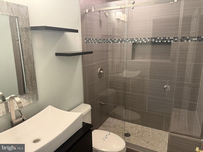 Building Photo - 2054 Madrillon Rd