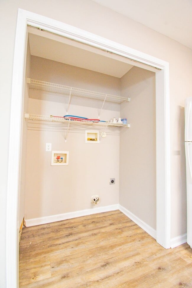 Building Photo - Coming Soon! 2 Bedroom 2.5 Bathroom Townhome