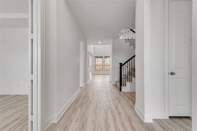 Building Photo - 409 Cottontail Ln